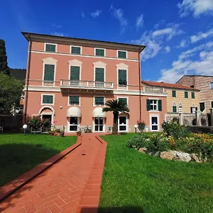 Madri Pie Hotel